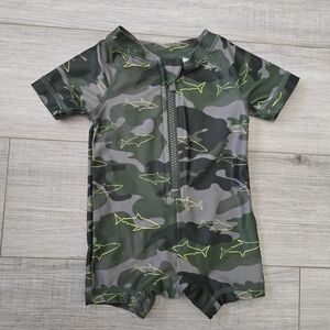 Old Navy Green and Gray Rashguard Swimwear Baby 0-3 Months Newborn New